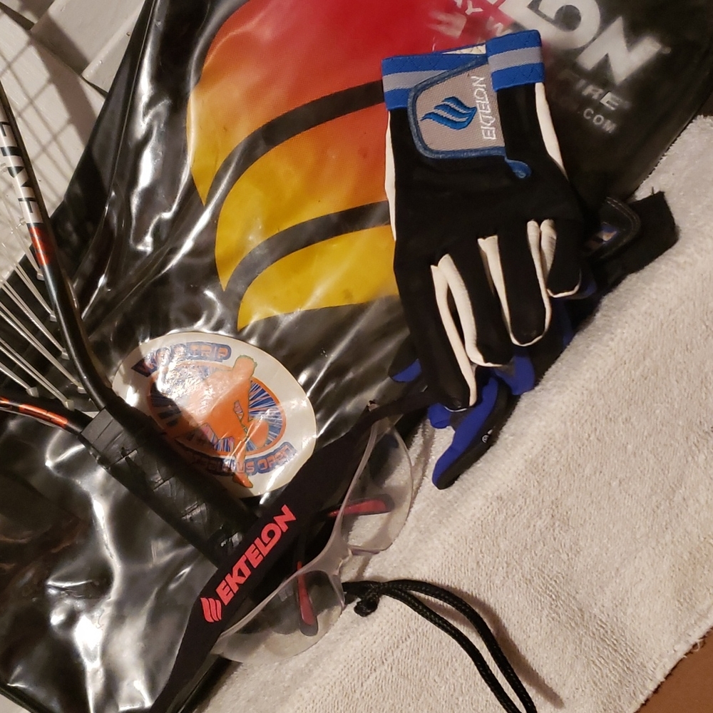 Ektelon Racket - Picture 2 of 11
